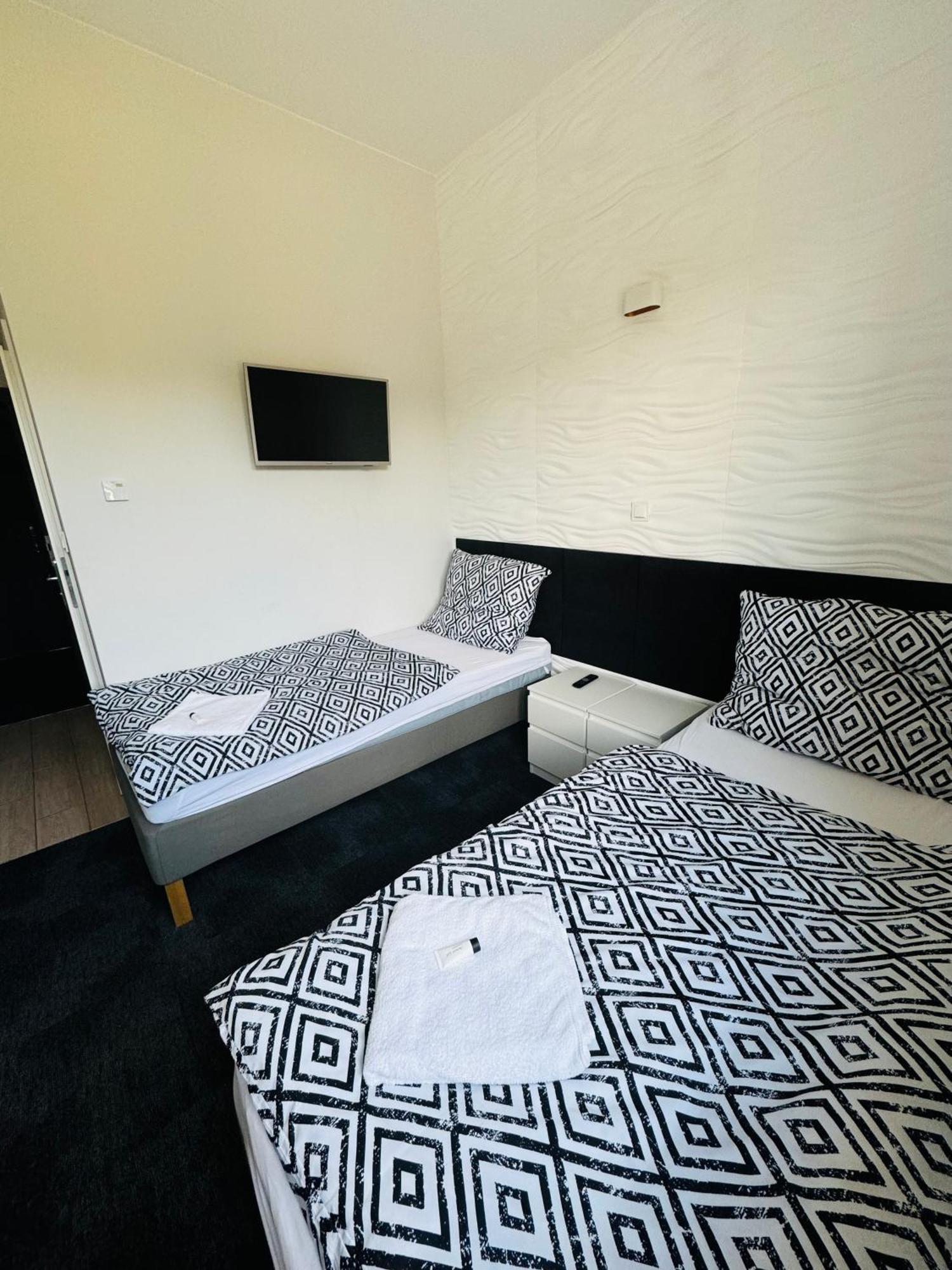 Hotel Lesny Korne Extérieur photo